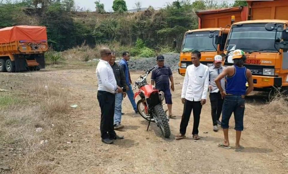 Lokasi pembuangan limbah B3 di bekas galian c di Mojokerto
