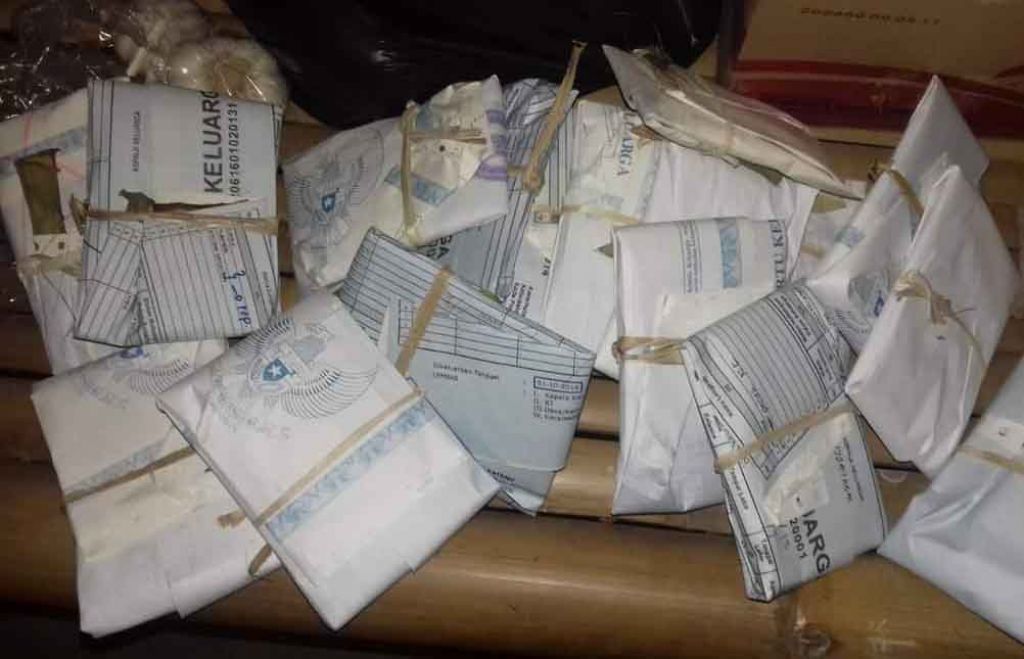 Tangkapan layar foto KK jadi bungkus tempe