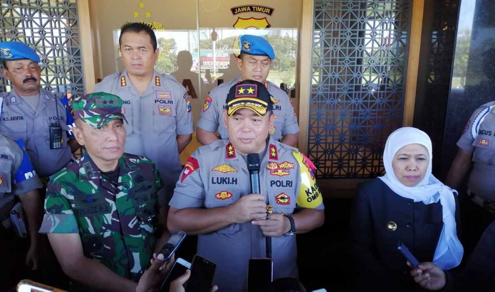 Kapolda Jatim Irjen Luki Hermawan, Gubernur Jatim Khofifah Indar Parawansa dan Pangdam V/Brawijaya Mayjend TNI R Wisnoe Prasetja di Mapolda Jatim, Kamis (23/5/2019)