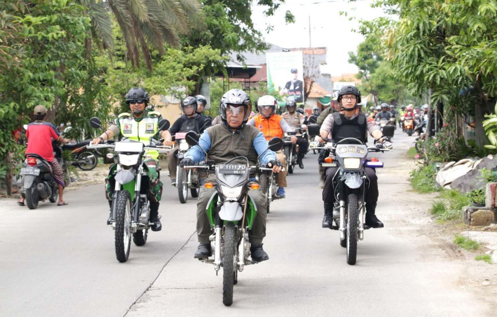 Bupati Fadeli bersama Kapolres Lamongan AKBP Harun dan Dandim 0812 Letkol Inf Sidik Wiyono sidak naik trail
