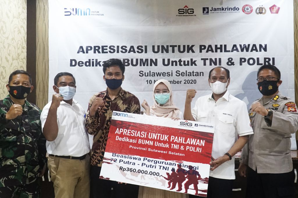 Peringati Hari Pahlawan, SIG Berikan Beasiswa 72 Mahasiswa di Sulsel