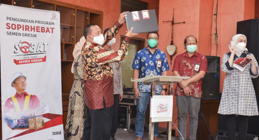 Program Sopir Hebat oleh  PT Semen Indonesia (Persero) Tbk (SIG)