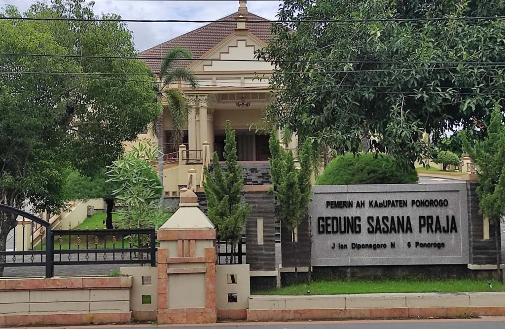 Pendapatan Gedung Sasana Praja Ponorogo Disebut Merosot 50 Persen