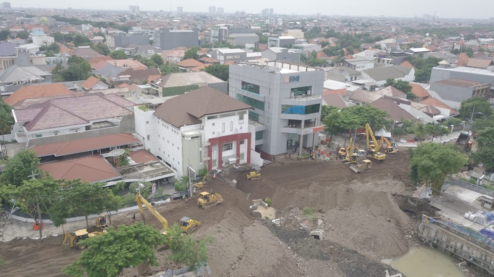 Jalan Raya Gubeng yang sudah tersambung setelah sebelumnya sempat ambles. Foto-foto: istimewa.