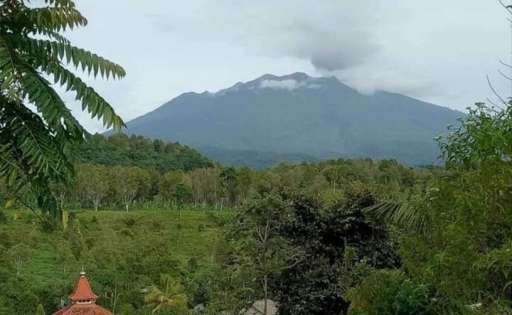 Dentuman di Pasuruan dan Malang Disebut Bukan dari Gunung Raung