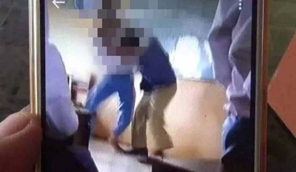 Capture video perkelahian guru dan siswa di Bojonegoro yang beredar