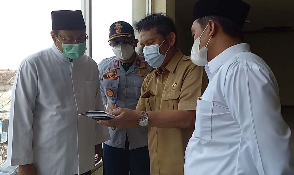 Wali Kota Pasuruan Saifullah Yusuf dan wakilnya, Adi Wibowo saat sidak di Mal Poncol