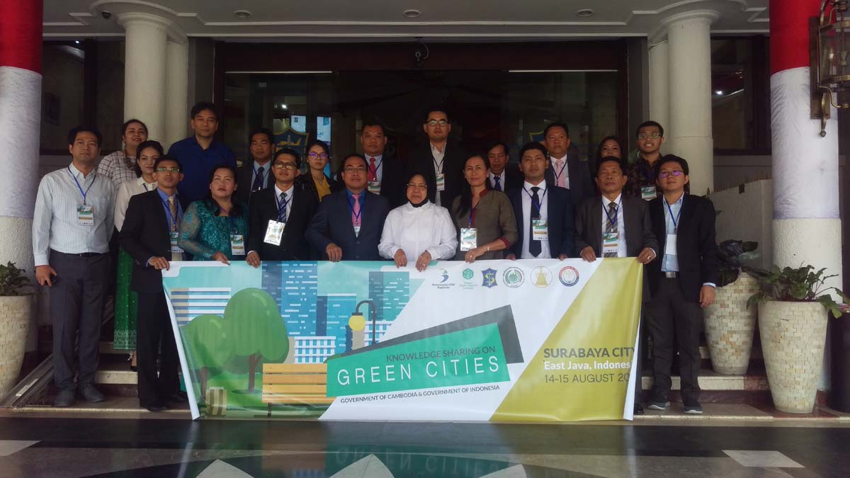 Wali Kota Risma bersama Wali Kota dan Wawali Kota dari Kamboja