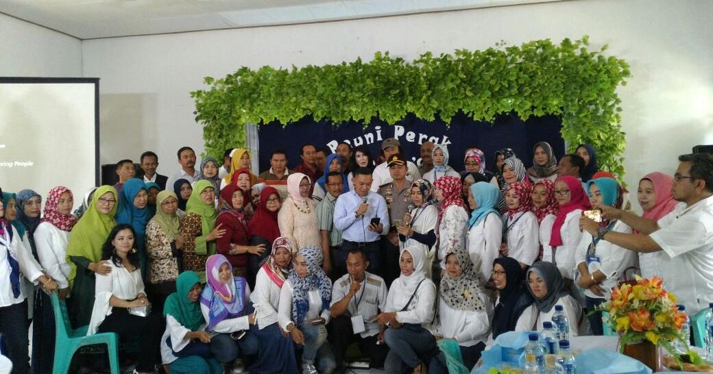 Suasana reuni perak angkatan 93 SMAN 3 Bojonegoro.