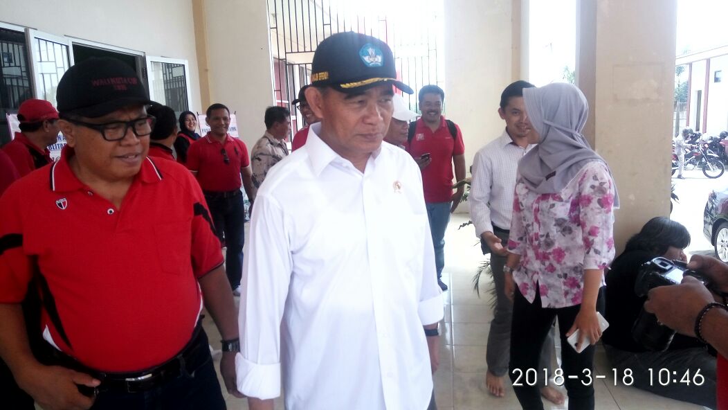 Menteri Pendidikan dan Kebudayaan Muhajir Effendi.