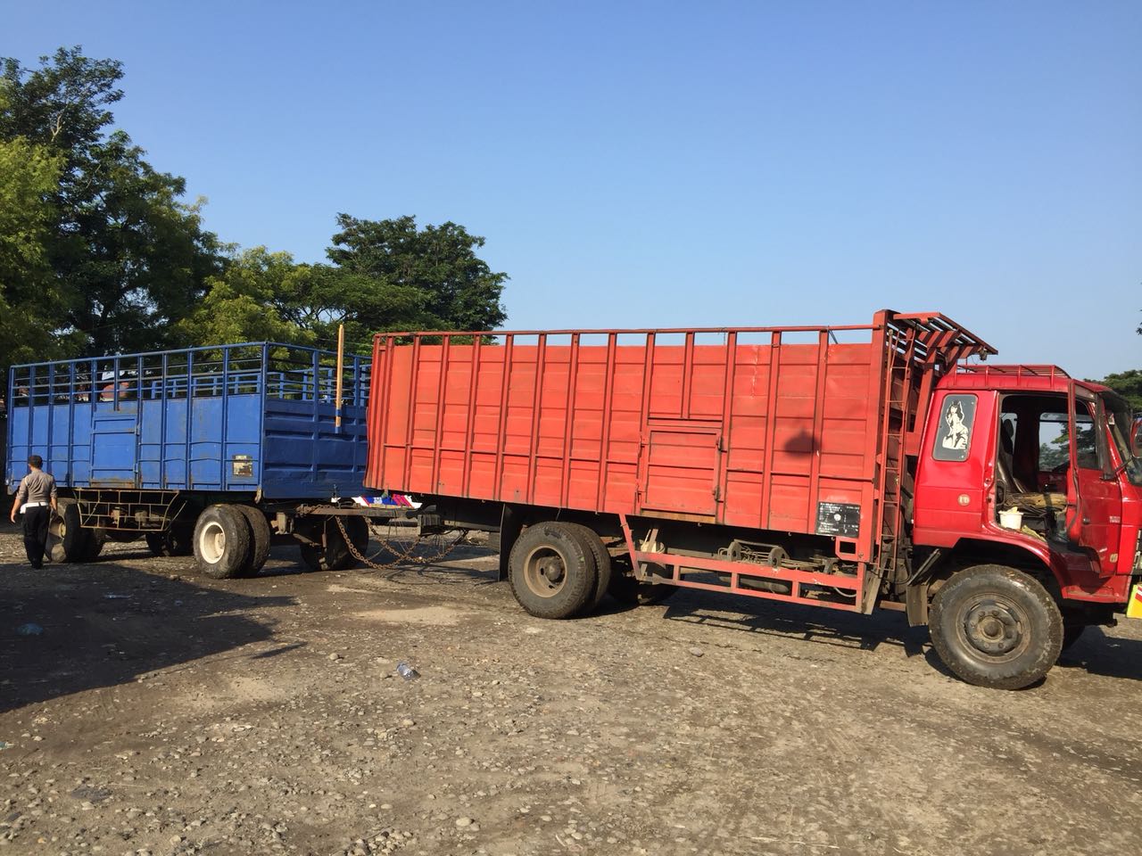 Truk yang terlibat kecelakaan/Mita Kusuma