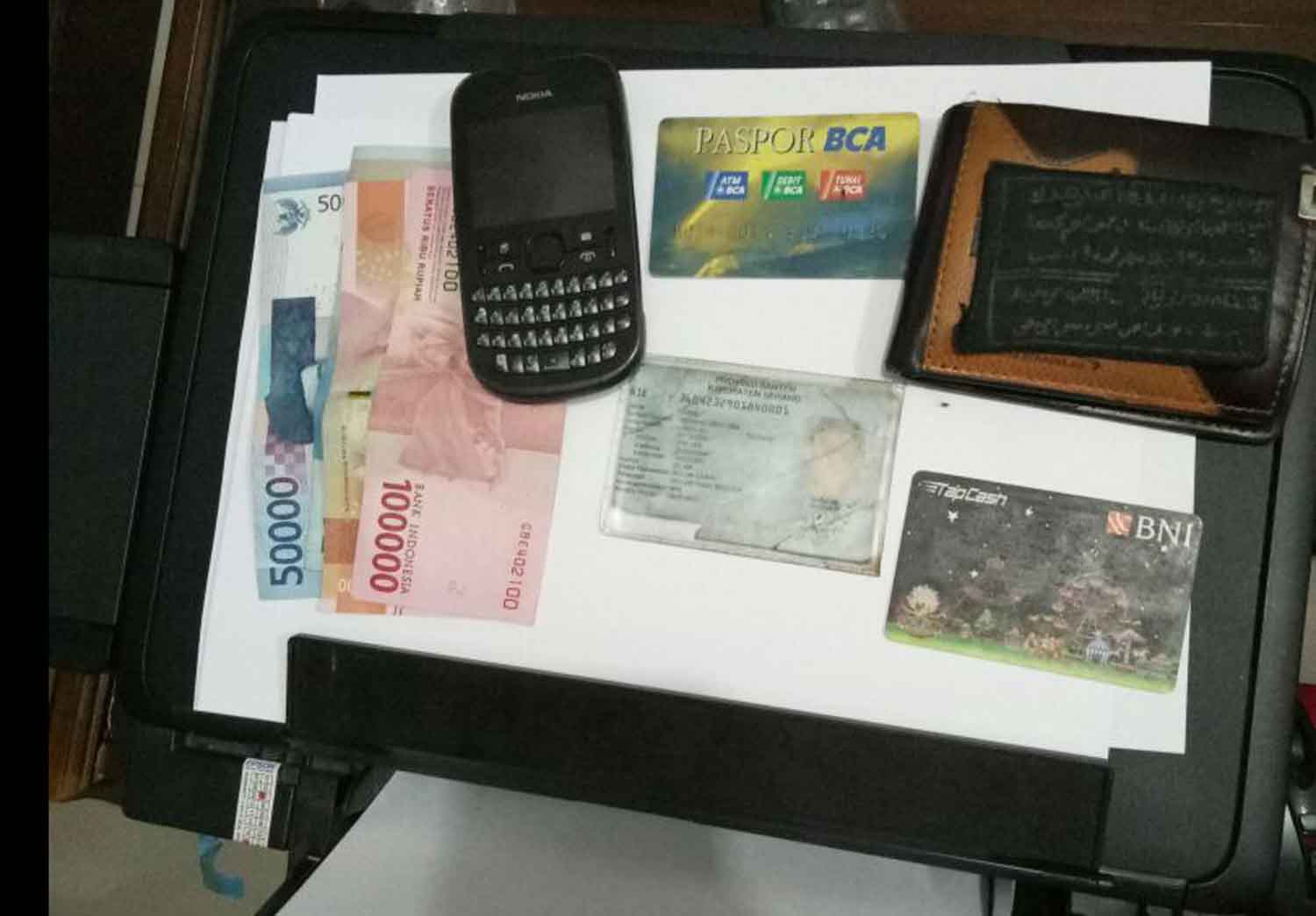 Barang bukti yang disita petugas.