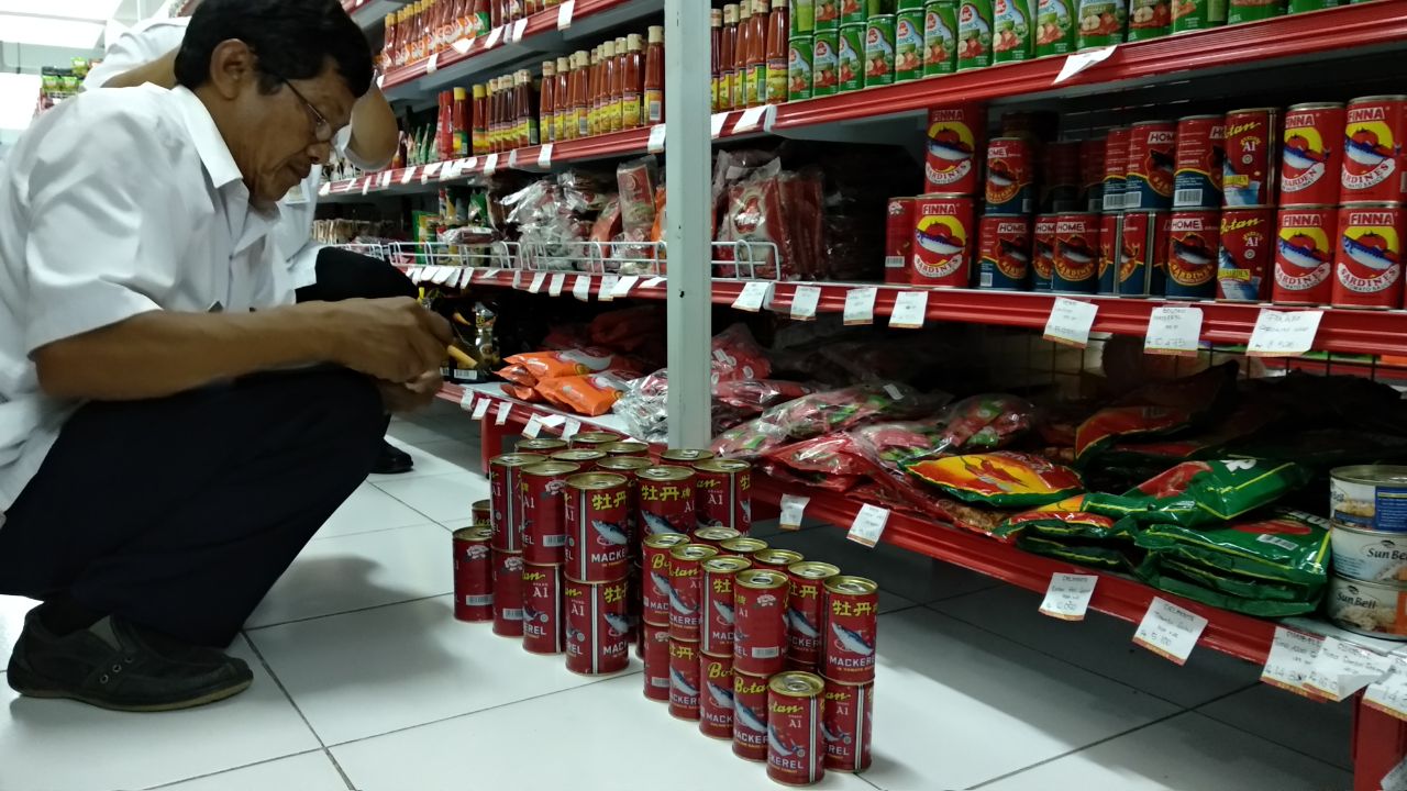 Dua Swalayan di Ponorogo Masih Menjual Makanan kaleng Ikan Makarel