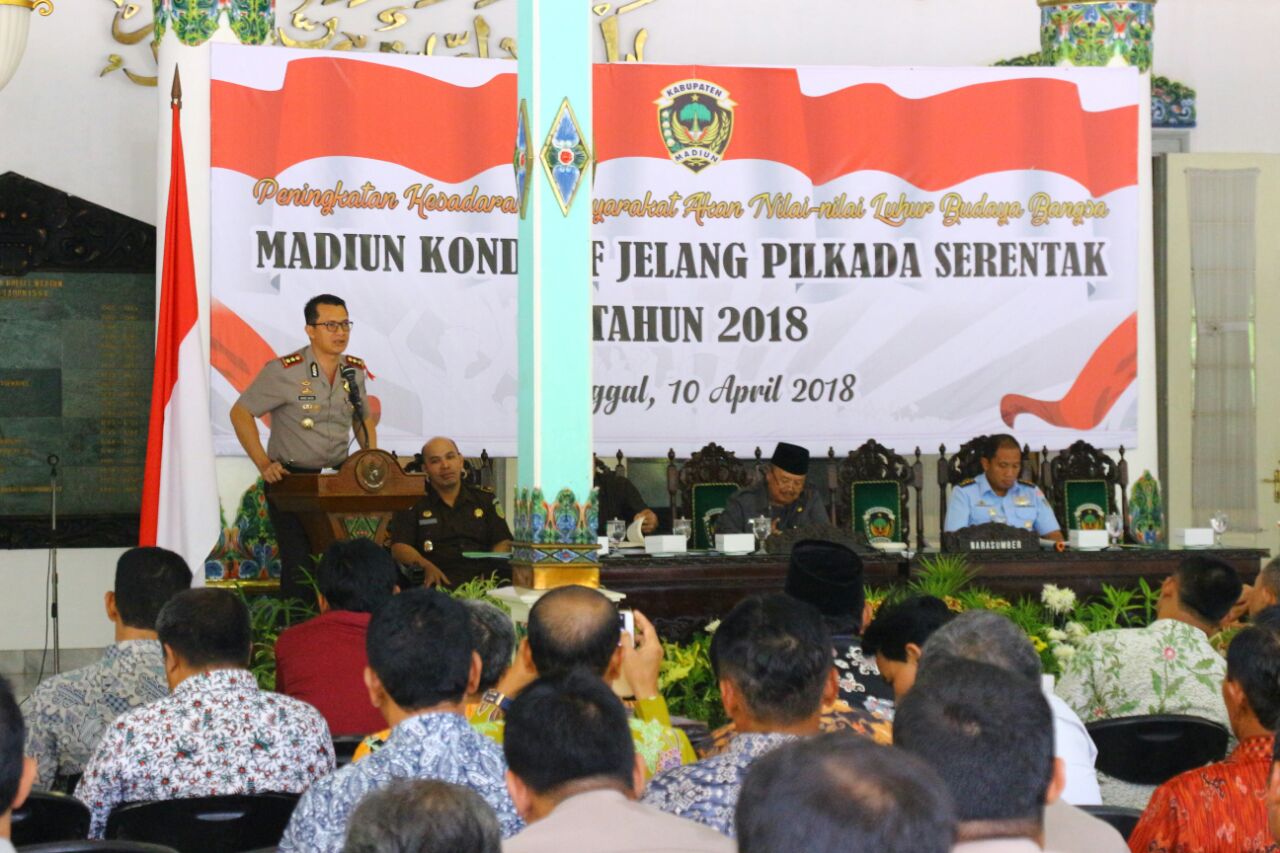  Kapolres Madiun, AKBP I Made Agus Prasatya berikan arahan 3 Pilar plus.