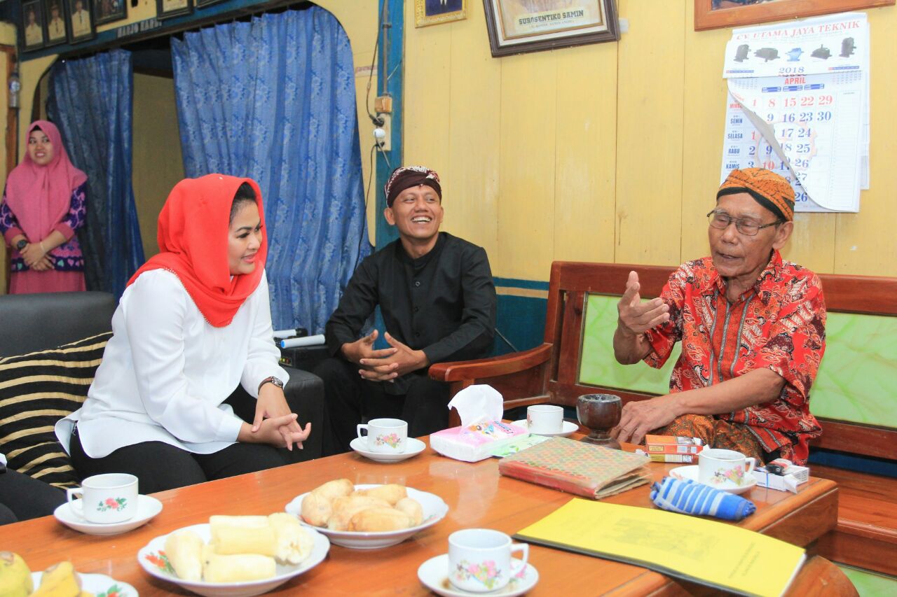 Kisah Warga Samin Menghadap Bung Karno Terungkap