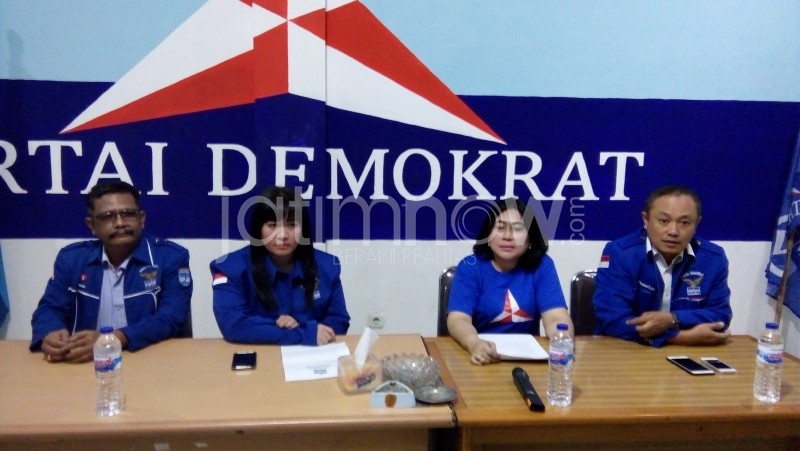 Pengurus DPC Demokrat Surabaya.