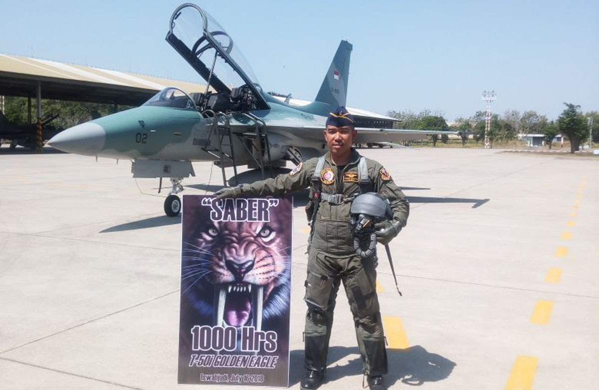 Dua Pilot Tempur Lanud Iswahjudi Raih 1000 Jam Terbang