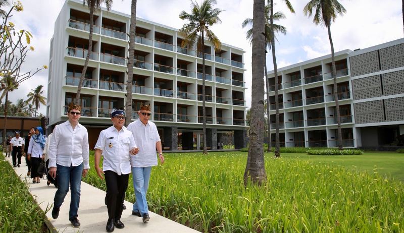 Bupati Anas saat di kawasan Hotel Dialoog/Foto: istimewa