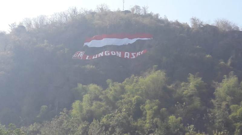 Salah satu bendera merah putih di perbukitan Blitar/Foto: Cf Glorian