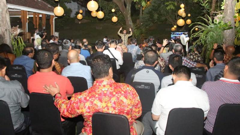 Bupati Anas saat menemui para praktisi Migas, Rabu (12/9/2018).