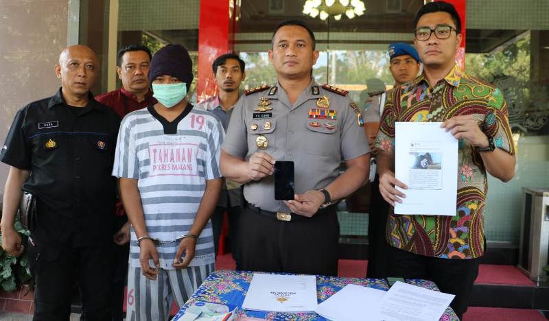 Sebar Video Porno di Facebook, Pedagang Buah ini Diringkus Polisi