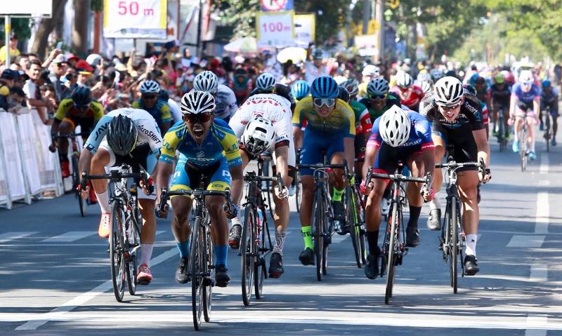 Pembalap Indonesia Rebut Podium di Etape Dua Tour de Banyuwangi Ijen
