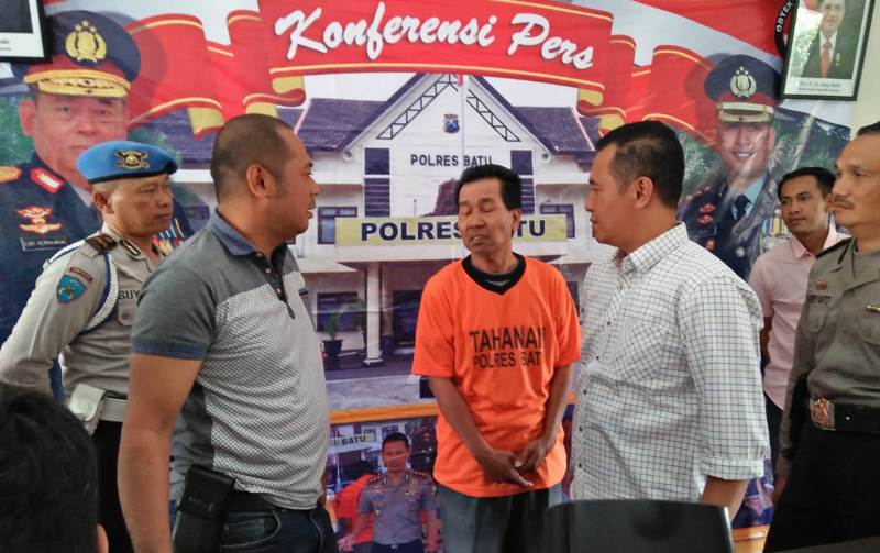 Wartawan gadungan yang peras kepala dinas saat diringkus Polres Batu. 
