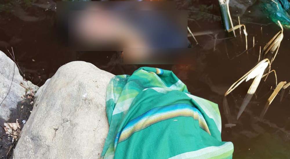 Mayat pemuda tanpa identitas ditemukan di kolong jembatan di lereng kaki Gunung Bromo,di Desa Sariwani, Kecamatan Sukapura, Kabupaten Probolinggo.