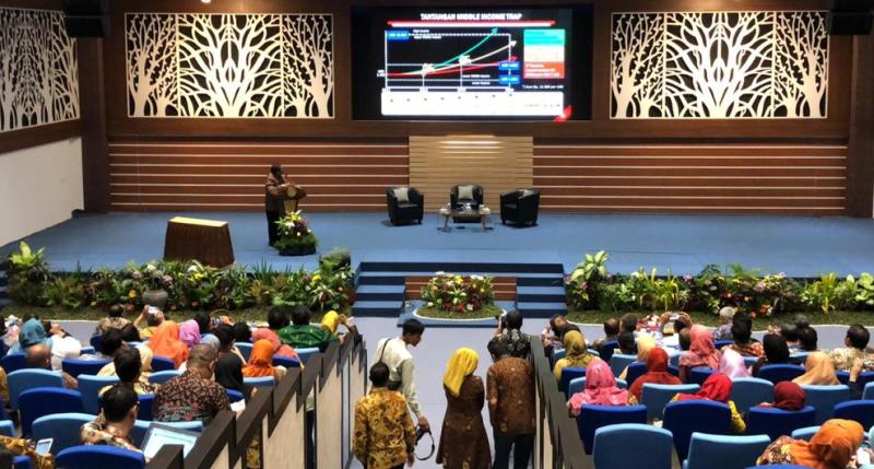 Kongres ke V Forum Pendidikan Tinggi Vokasi Indonesia (FPTVI) di Unair, Selasa (16/10/2018).