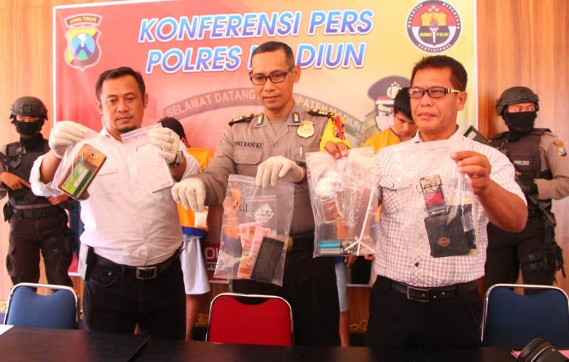 Polisi Bongkar Jaringan Pengedar Narkoba dari Lapas Madiun