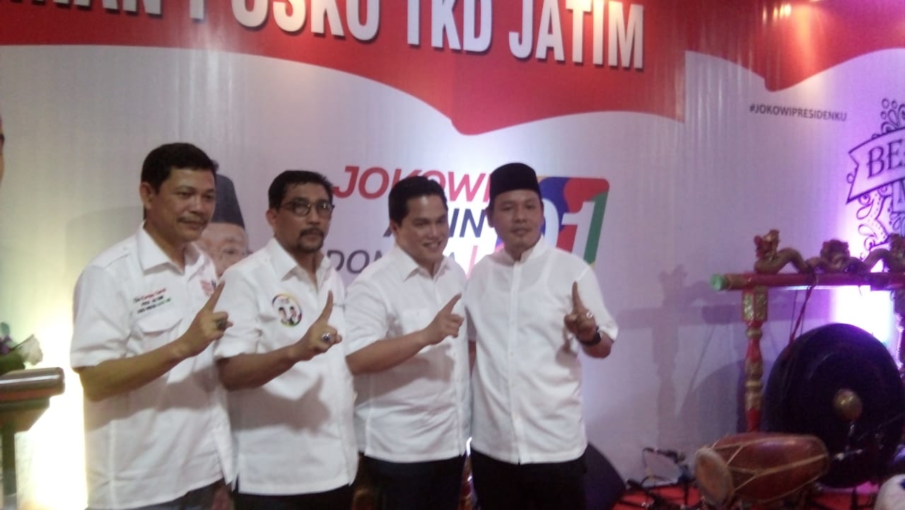 Erick Tohir dan Machfud Arifin saat peresmian posko Jokowi-Ma'ruf di Jatim, Jumat (26/10/2018).