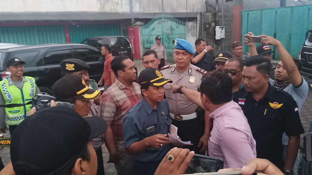 Kuasa hukum pemohon dan termohon yang nyaris adu jotos