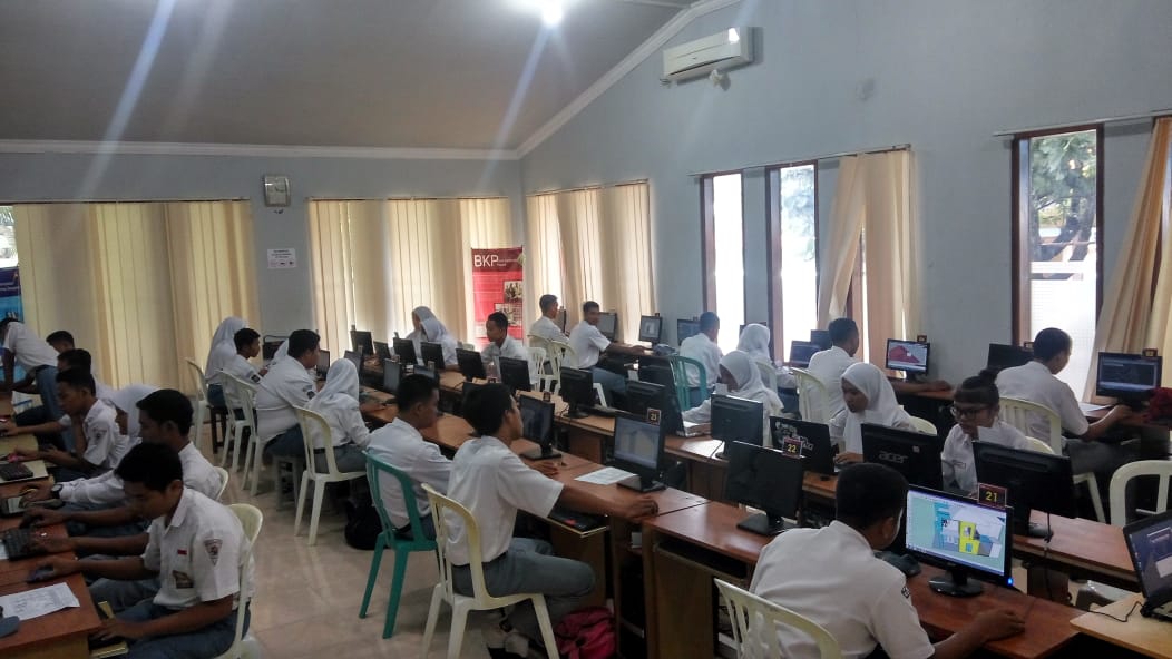 Ilustrasi siswa sedang belajar