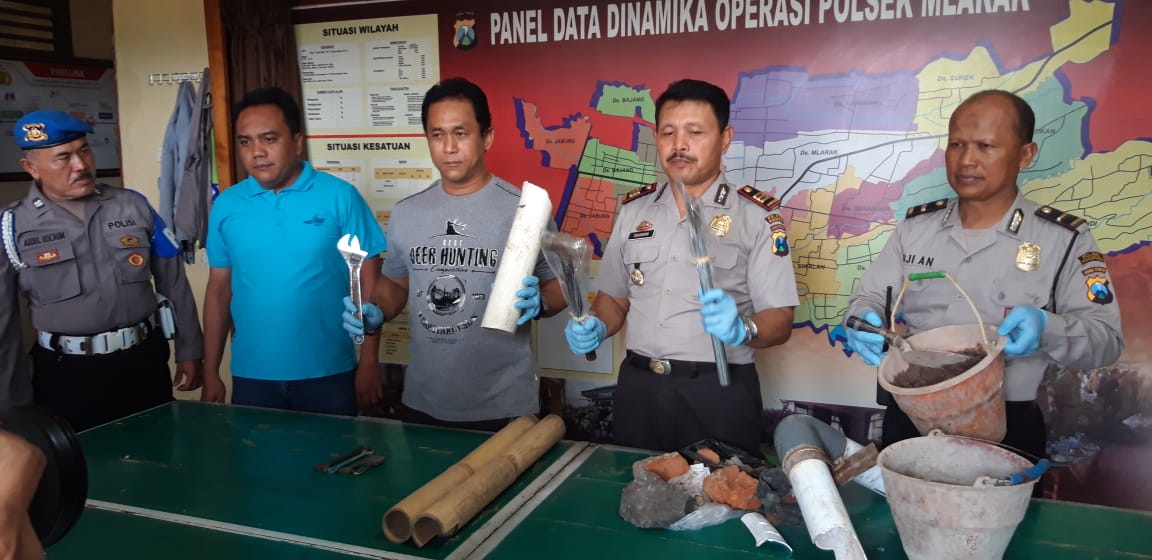 Pelaku tak lain adalah Moh Narimo (32), warga Desa Gontor sendiri.