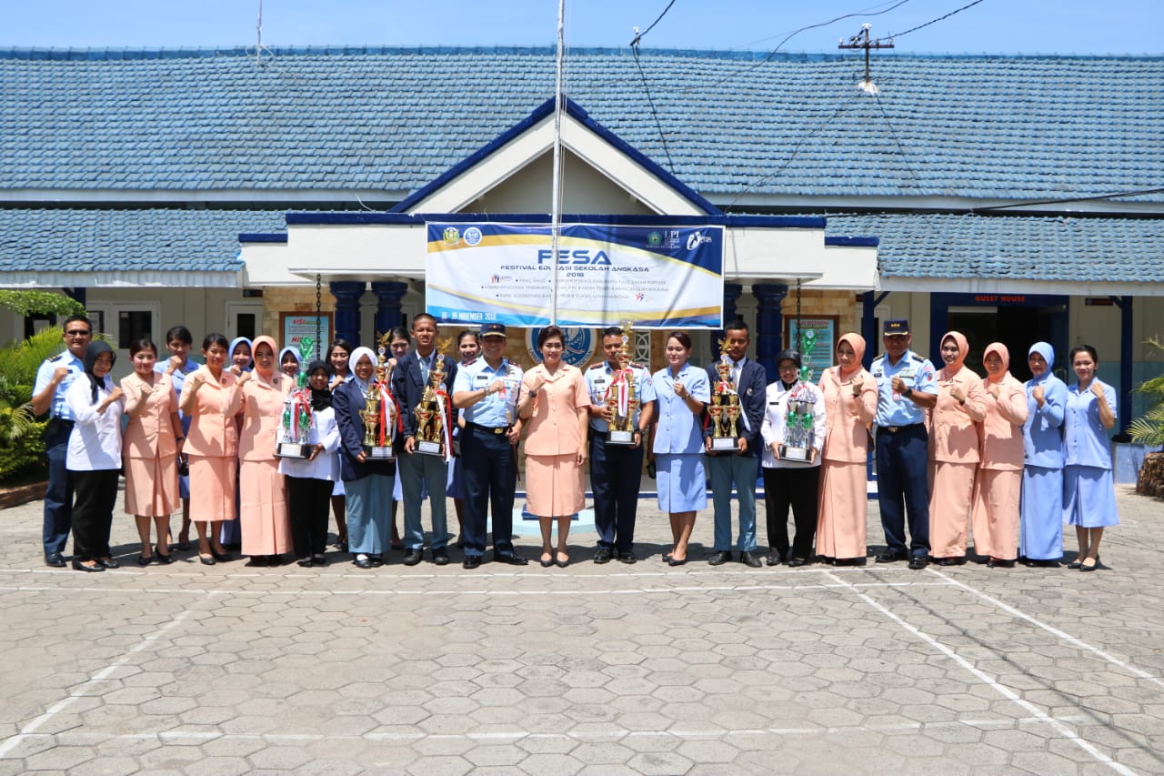SMK Penerbangan Lanud Iswahjudi borong hadiah di Fesa (Istimewa)