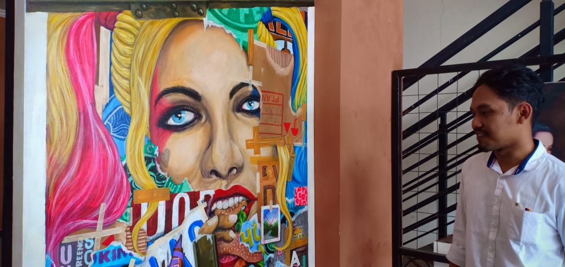 Salah satu karya perupa yang dipajang di gedung kesenian Kota Blitar