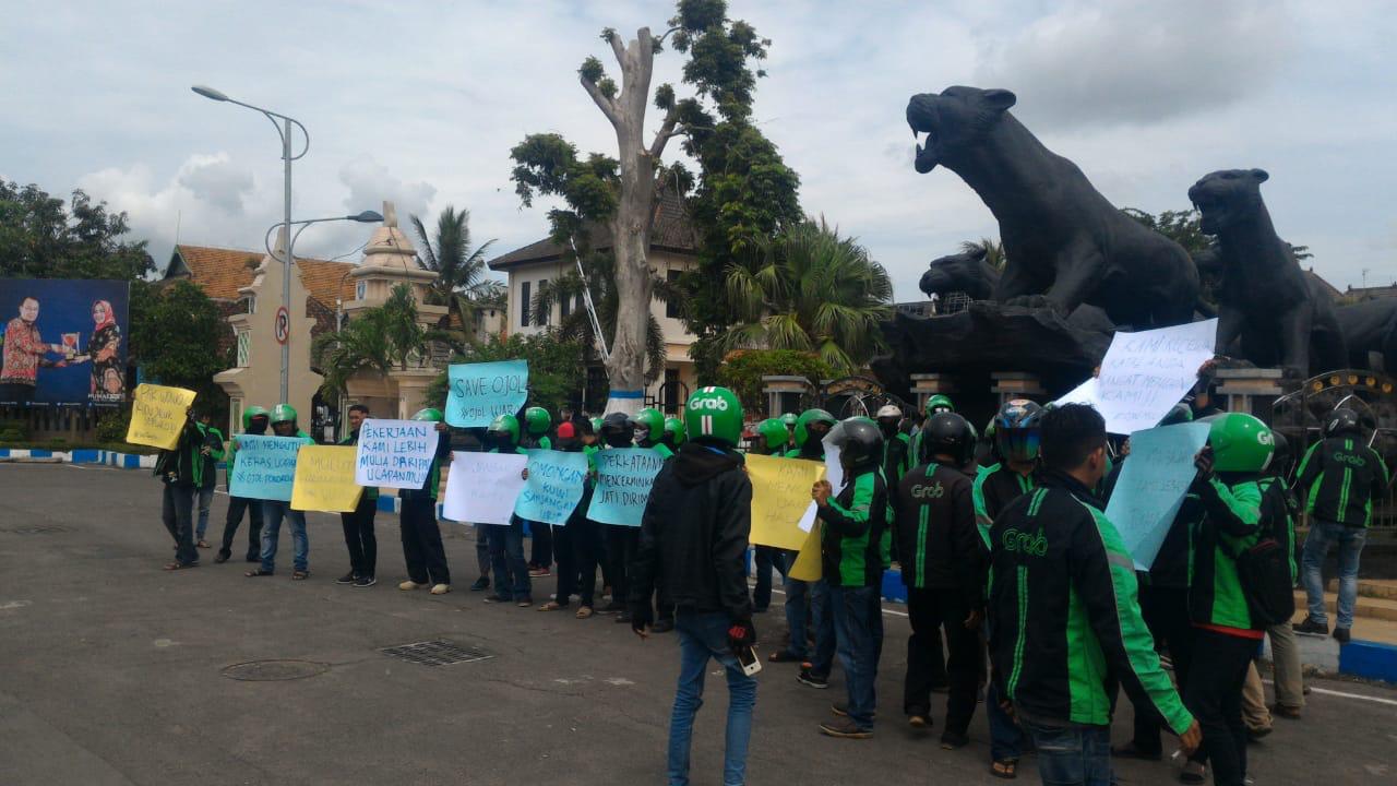 Driver Ojol di Ponorogo gelar aksi tuntut Prabowo minta maaf 