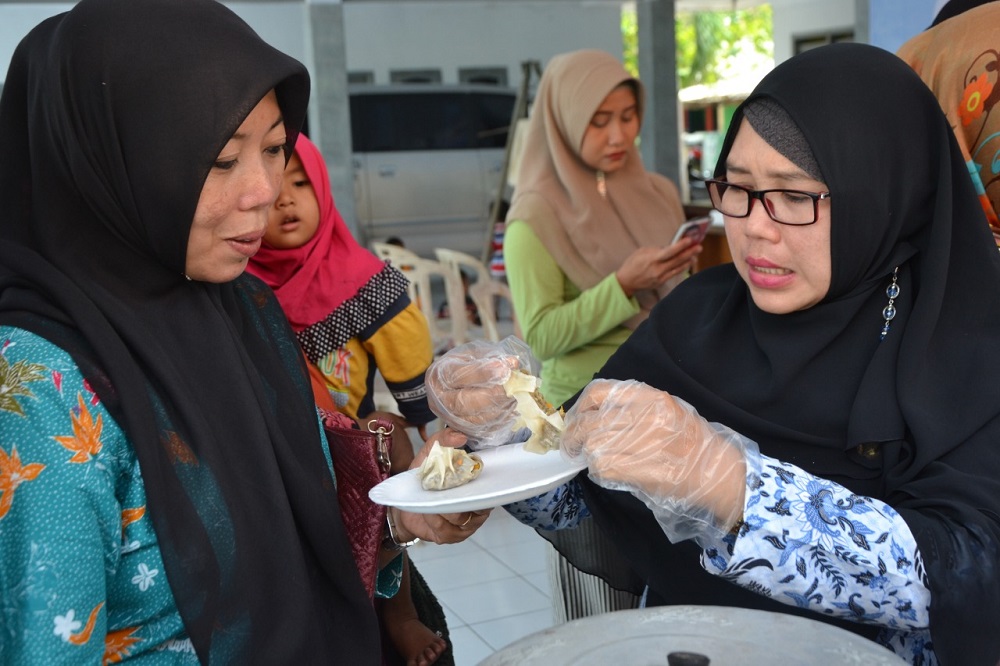 Mahasiswa Magister Keperawatan Unair membuat makanan inovatif penanggulangan masalah stunting
