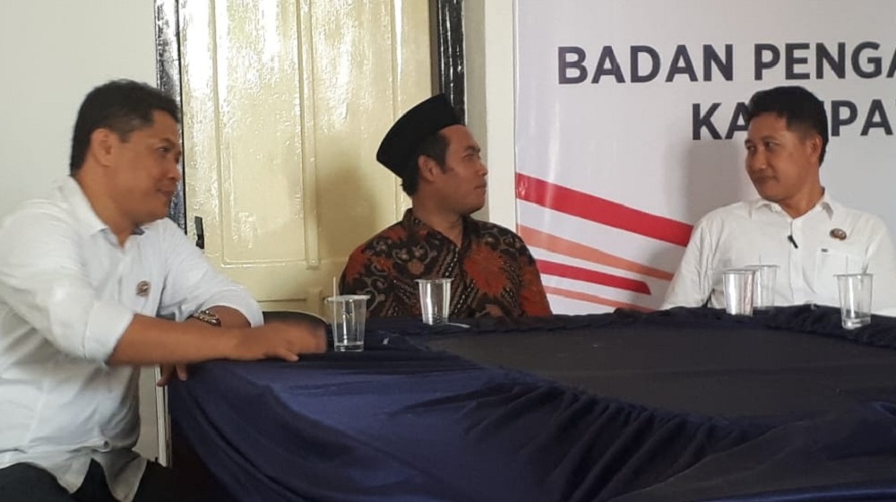 Penertiban APK di Banyuwangi Tuai Protes, Bawaslu Disebut Tebang Pilih