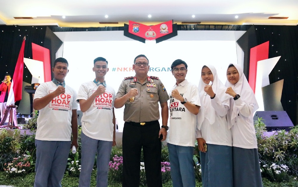Polda Jatim Ajak Pelajar Perangi Hoax di Media Sosial