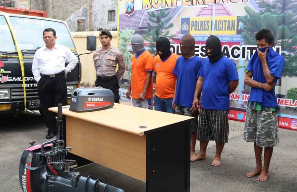 Pelaku penjarahan kapal tongkang