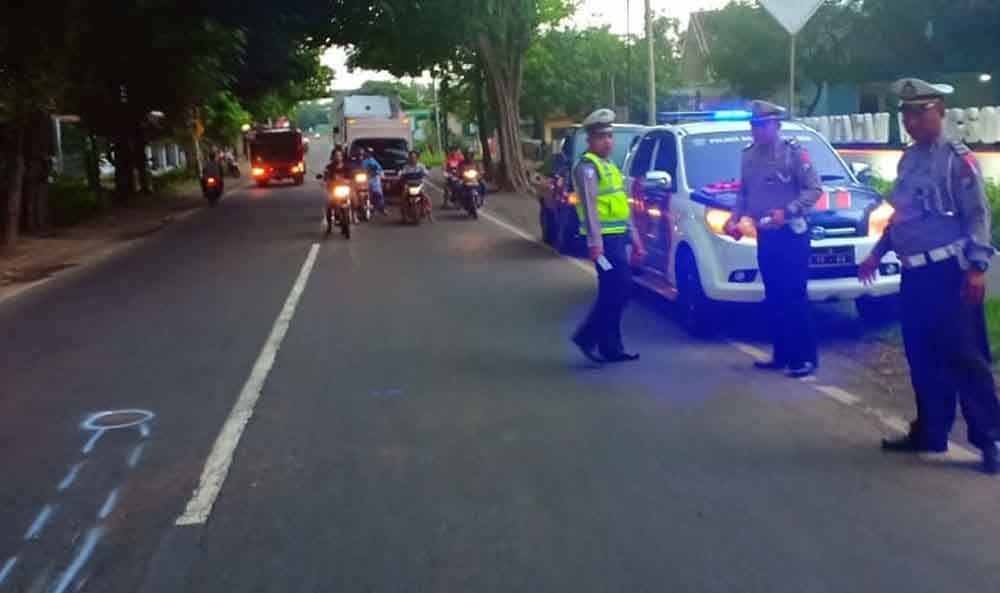 Polisi lakukan olah TKP di lokasi kecelakaan