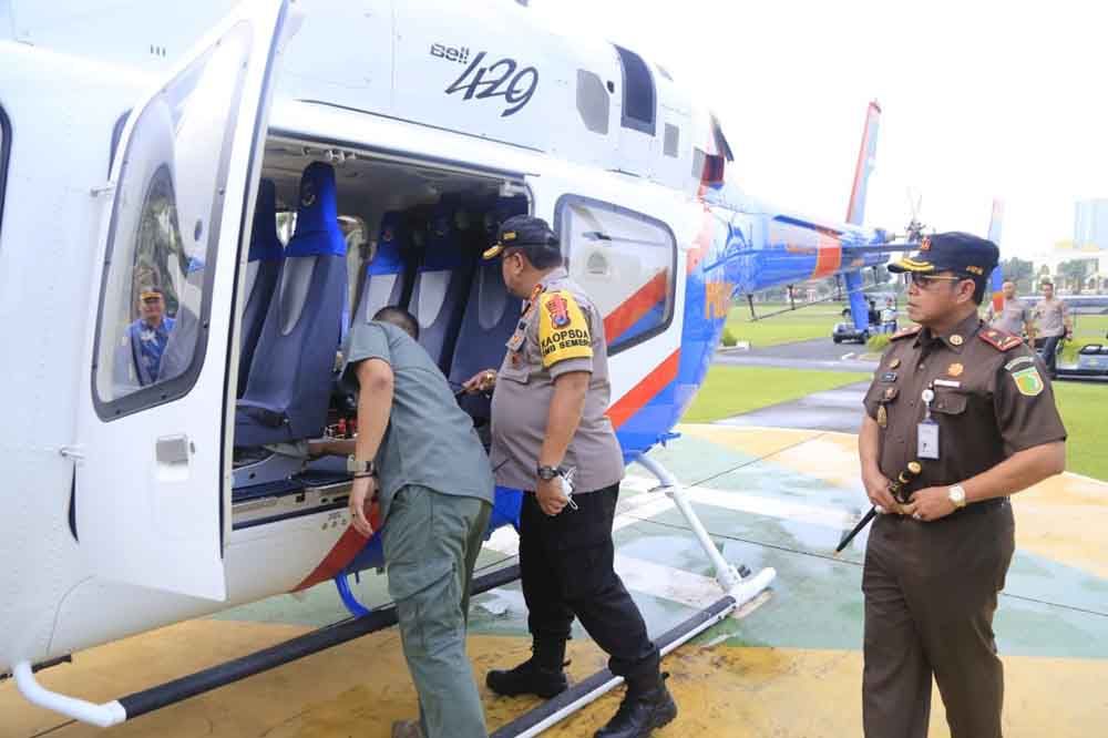 Forkopimda Jatim bersama Bawaslu dan KPU naik helikopter memantau persiapan pemilu