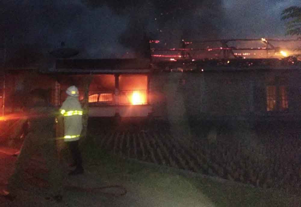 Rumah Imam Rukani di Ponorogo yang terbakar