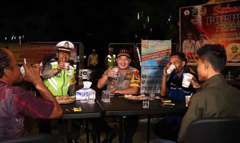 Kopi bersama Satlantas Polres Probolinggo