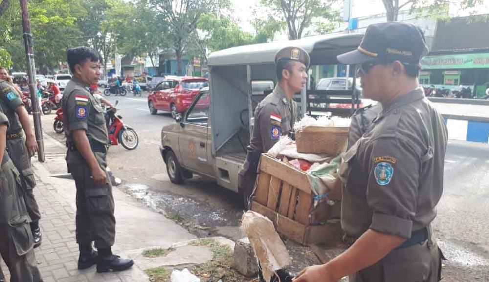 Penertiban PKL di Ponorogo