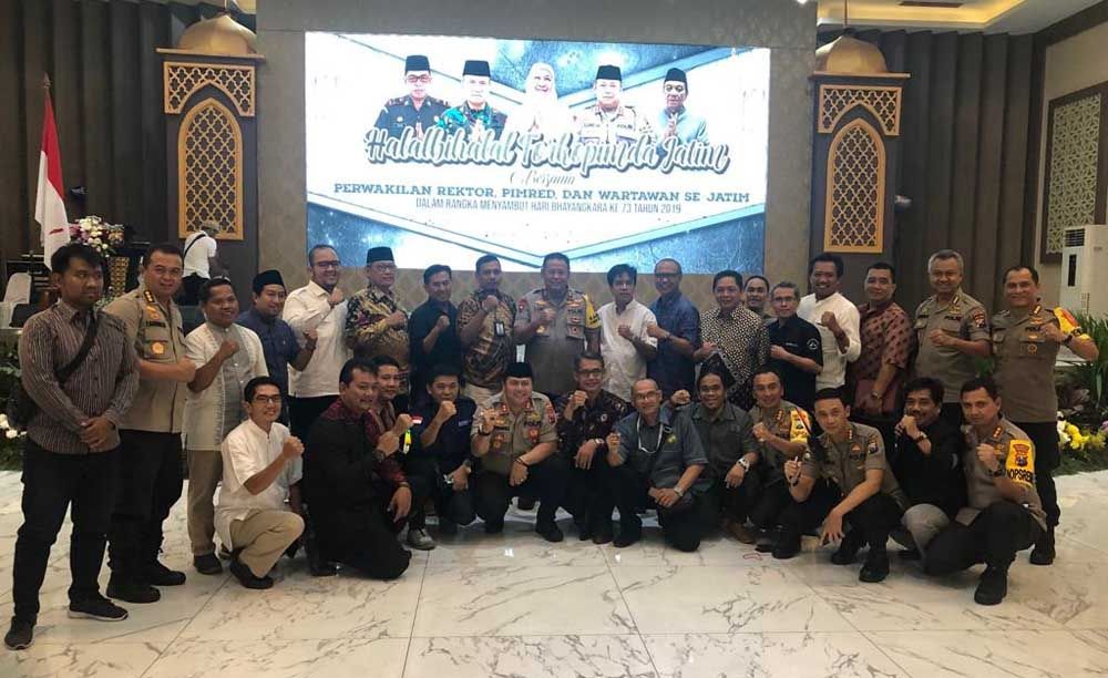Pertemuan bersama Kapolda Jatim dan Pangdam V Brawijaya bersama pimpinan redaksi dan rektor perguruan tinggi 