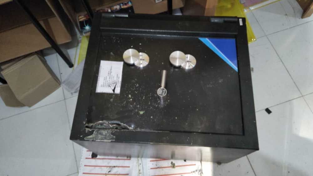 Gagal Bongkar Brankas, Pencuri di Blitar Gasak 200 Slop Rokok dan Susu