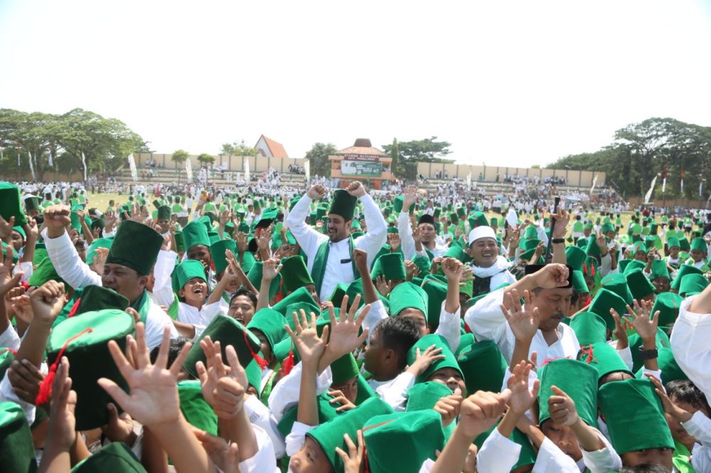 Wali Kota Probolinggo, Hadi Zainal Abidin pada peringatan Hari Santri Nasional