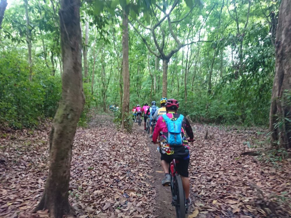 Ajang sport tourism Pulau Merah Cycling Banyuwangi